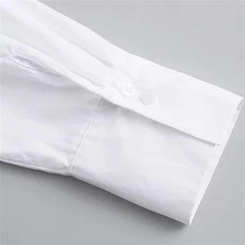 Moterų Sexy vieną petį balta palaidinė pažeidimas ilgomis rankovėmis trumpą stiliaus moteris 2021 atsitiktinis marškinėliai stilingas viršūnes blusas