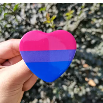 Pardavimo LGBT Smeigtukai Mados Medalis Ženklelis Gėjų Širdies Formos Meilės Vaivorykštė Sagė Kuprinė Dekoro Papuošalai Dovanos 2021