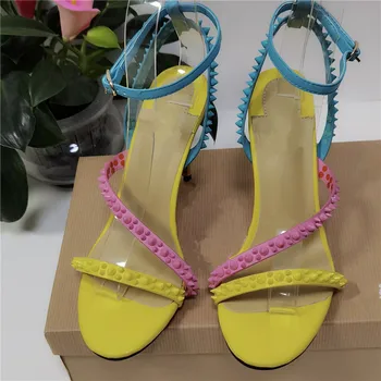 Vasaros naują stilių sexy lady mados moterų sandalai geltona dygliuotos šuoliai strappy stiletto striptizo kulniukai 10cm, 12cm